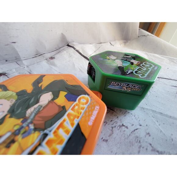 BeyBlade Burst - 2020 McDonalds Happy Meal - Rantaro And Silas - Picture 5 of 10